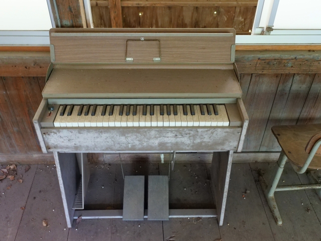 古いエレクトーンの回収