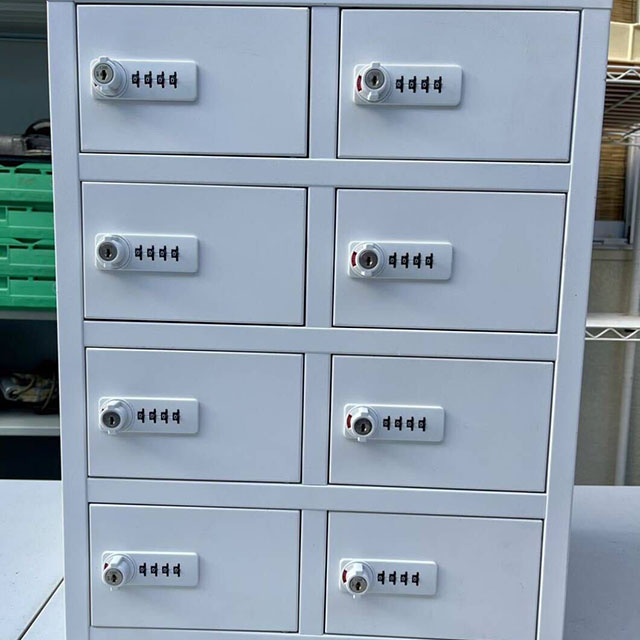 貴重品ロッカー